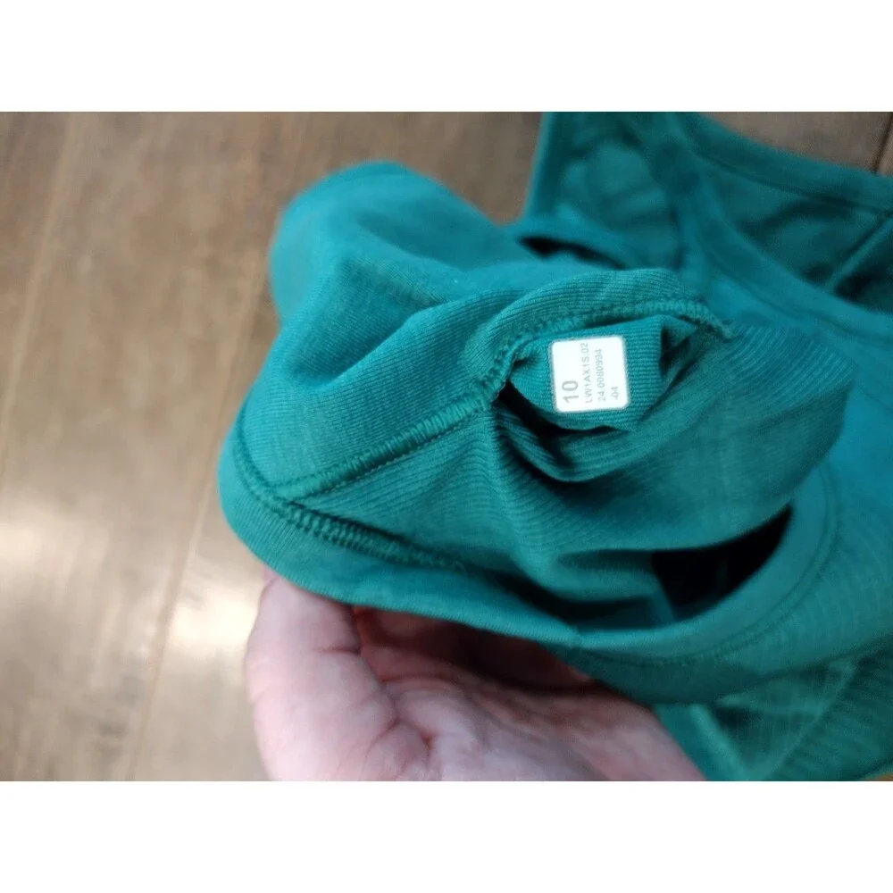 LULULEMON Women's Ebb to Street bright green racerback ribbed tank top - size 10